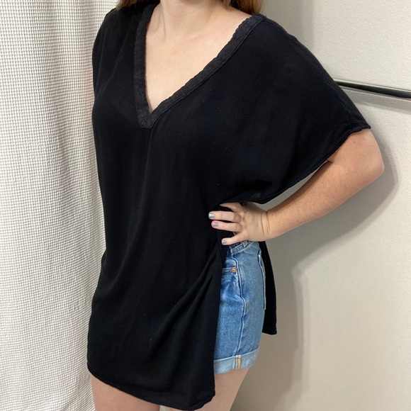 O'Neill Other - Women’s O’Neill black swimsuit cover up. Size medium.